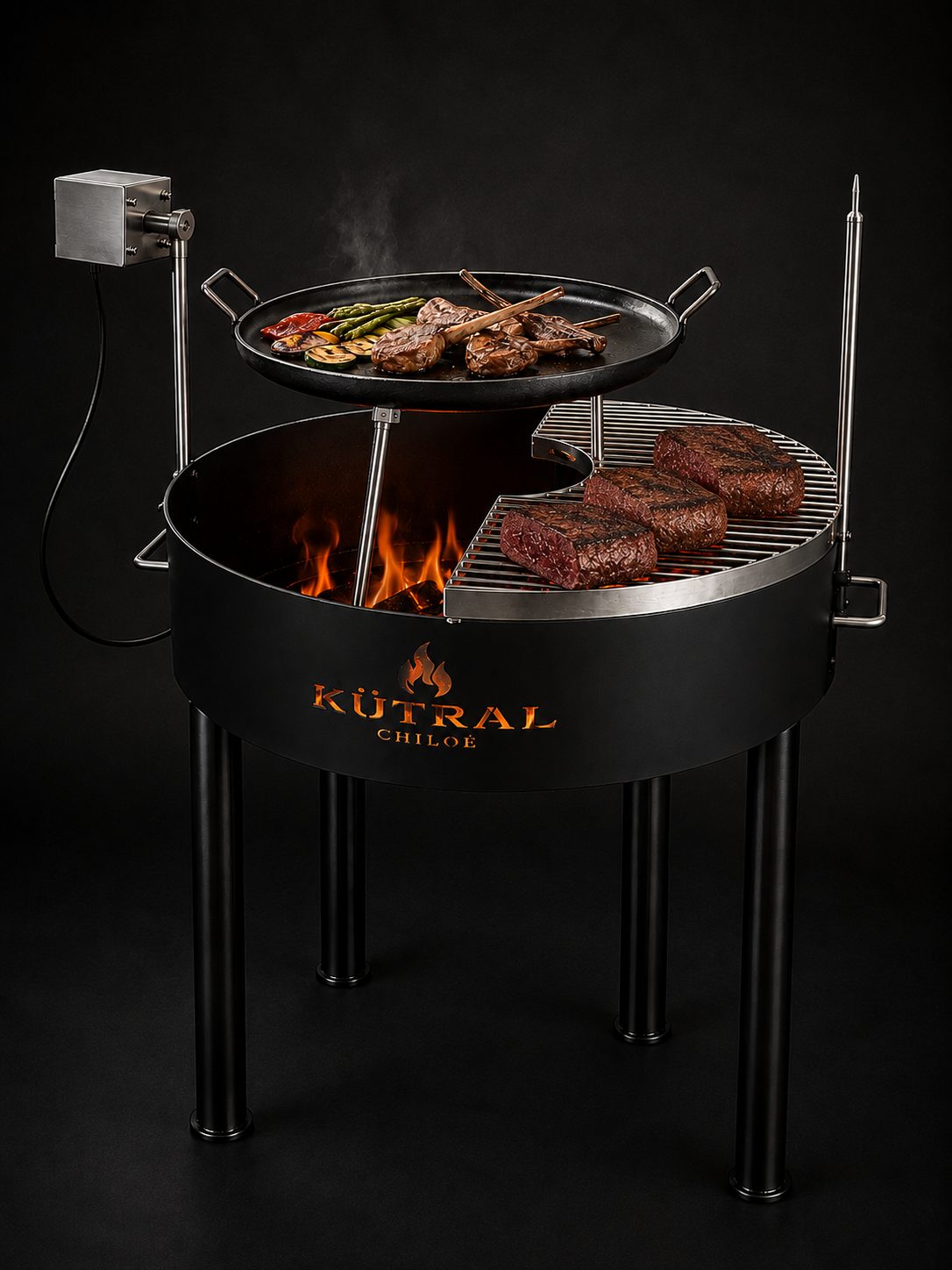 KÜTRAL Fogón cocinando simultáneamente sobre disco de arado y parrilla